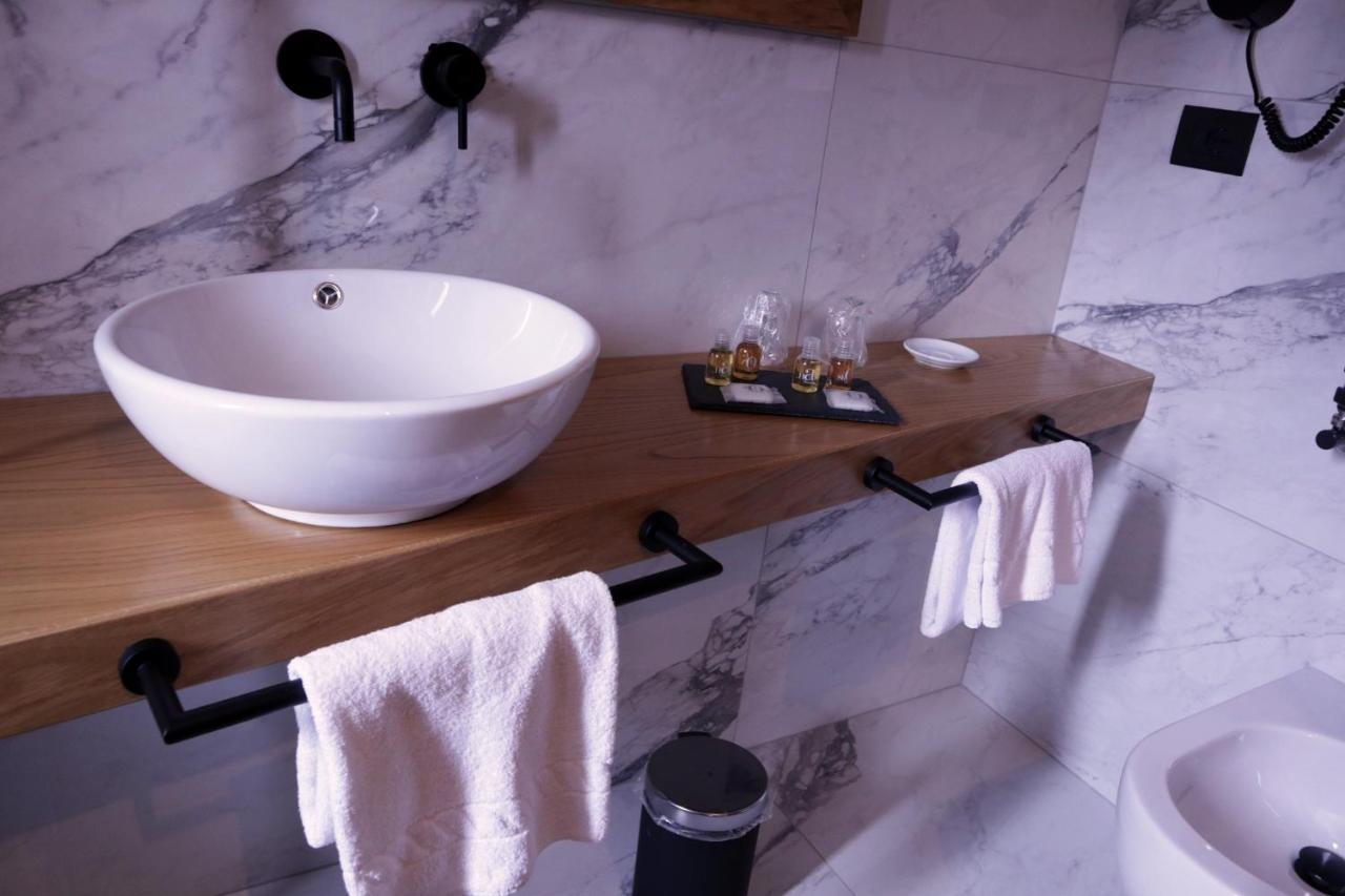Manhattan Room & Suite Bari Dış mekan fotoğraf